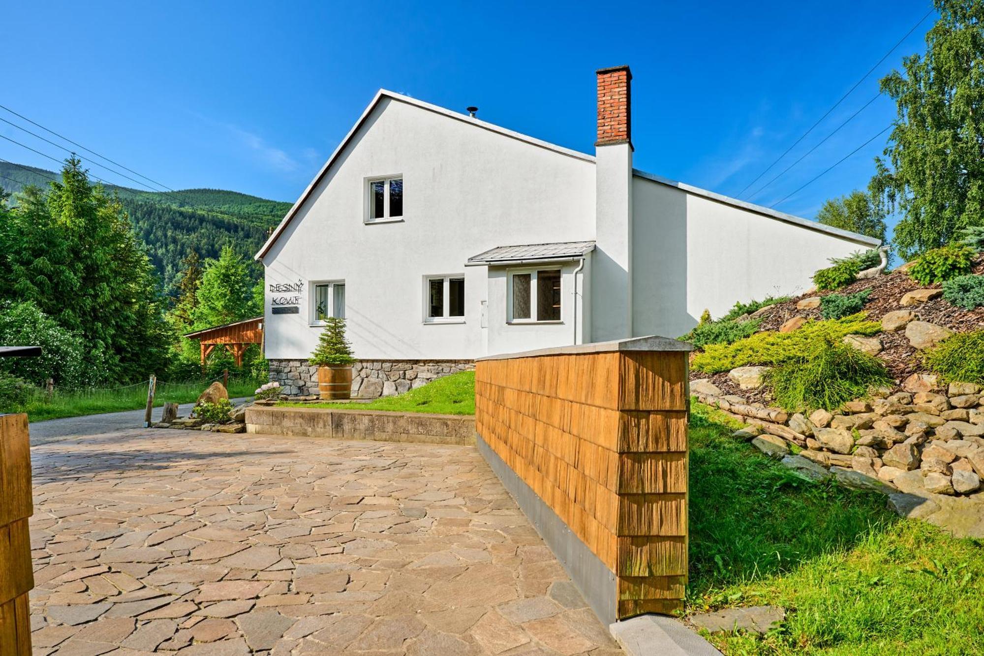 Desny Kout Chalet